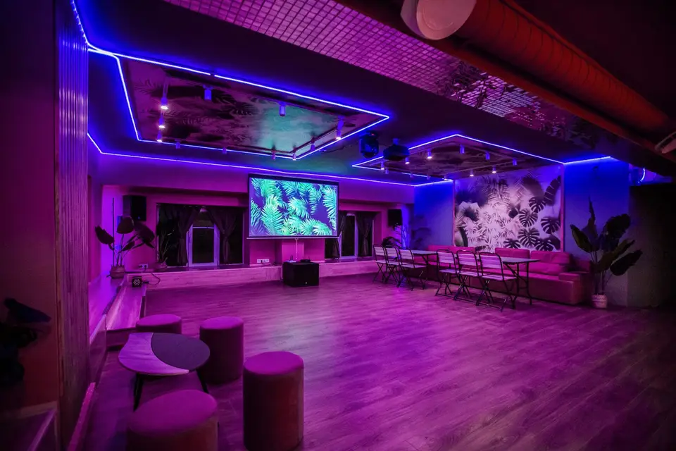 Веранда с грилем в лофте TROPICANA