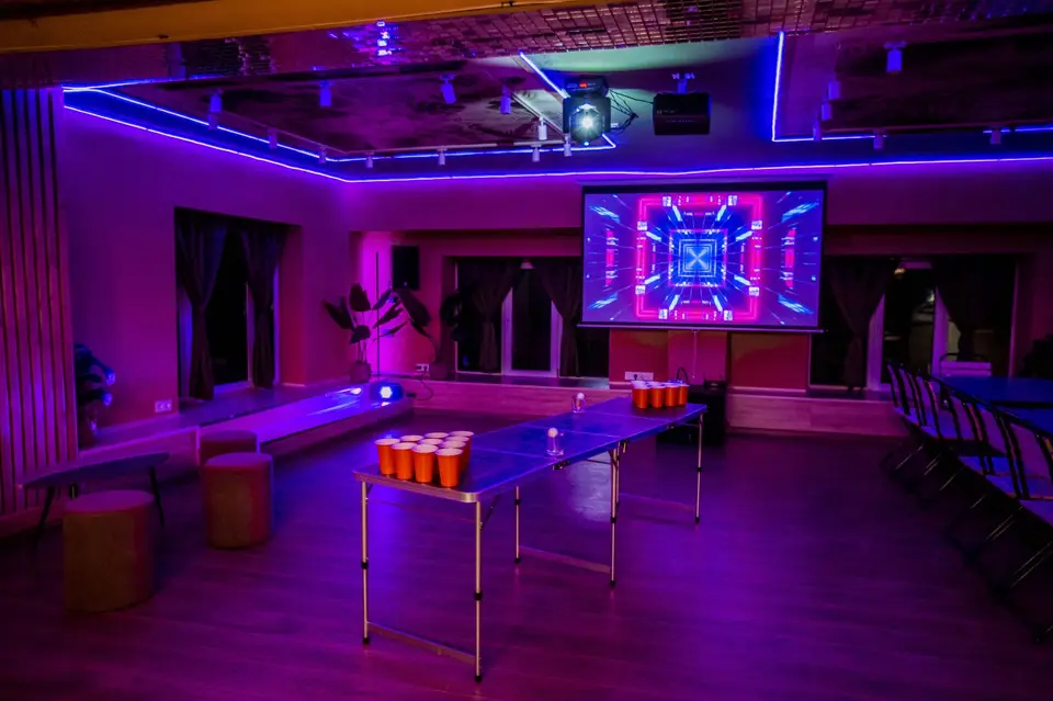 Современное оборудование в лофте TROPICANA