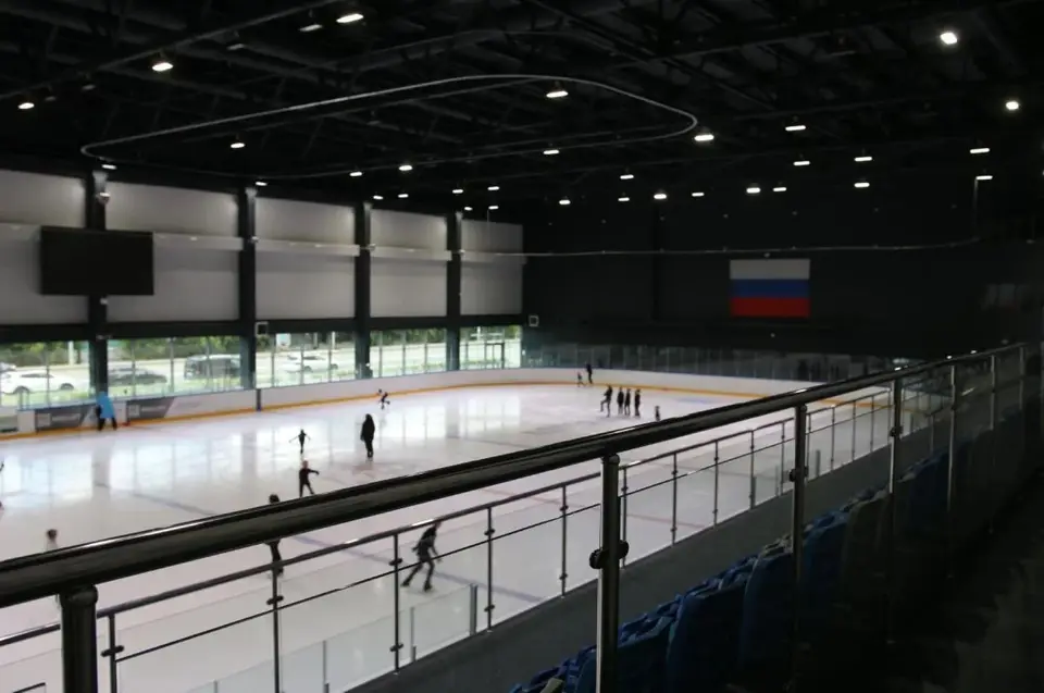 Трибуны на ледовой арене СК Чкалов Арена