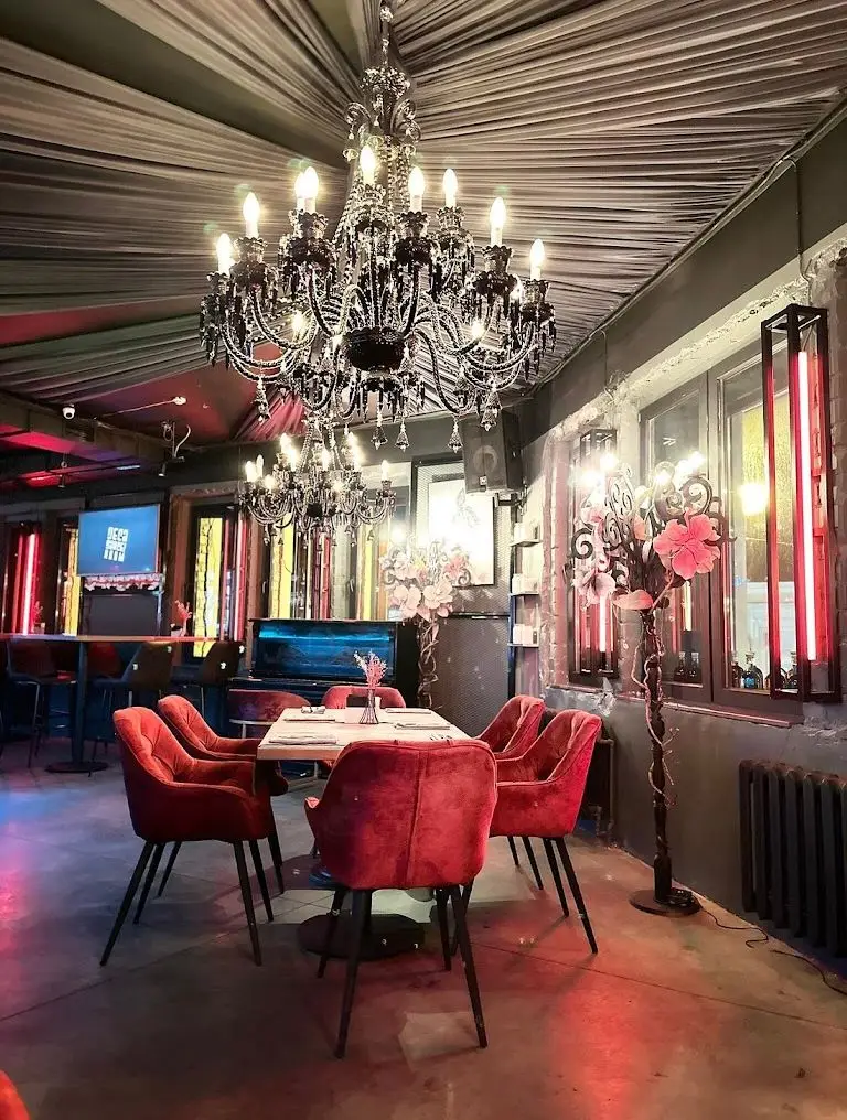 Интерьер Deca Room Bar