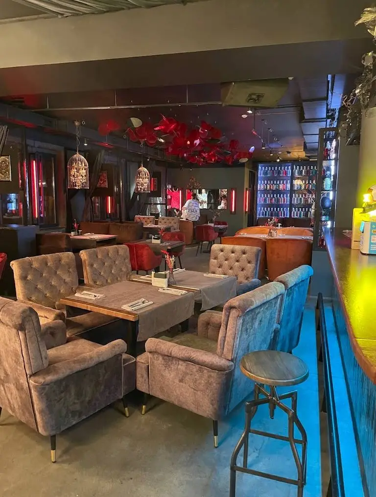 Европейская кухня в Deca Room Bar