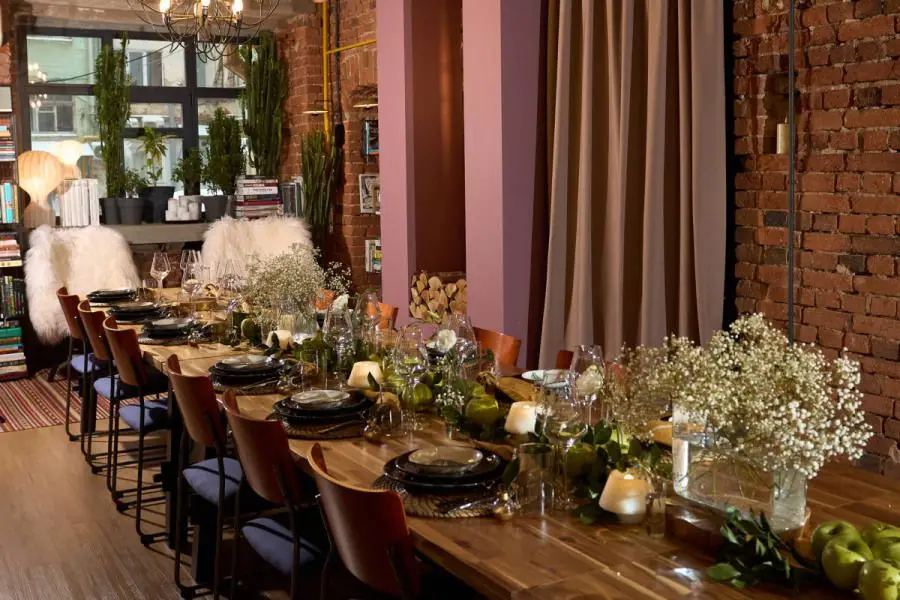 Зона для мероприятий в лофте COOK&PARTY