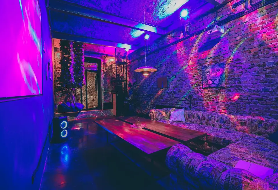Панорамные окна в Budda Loft