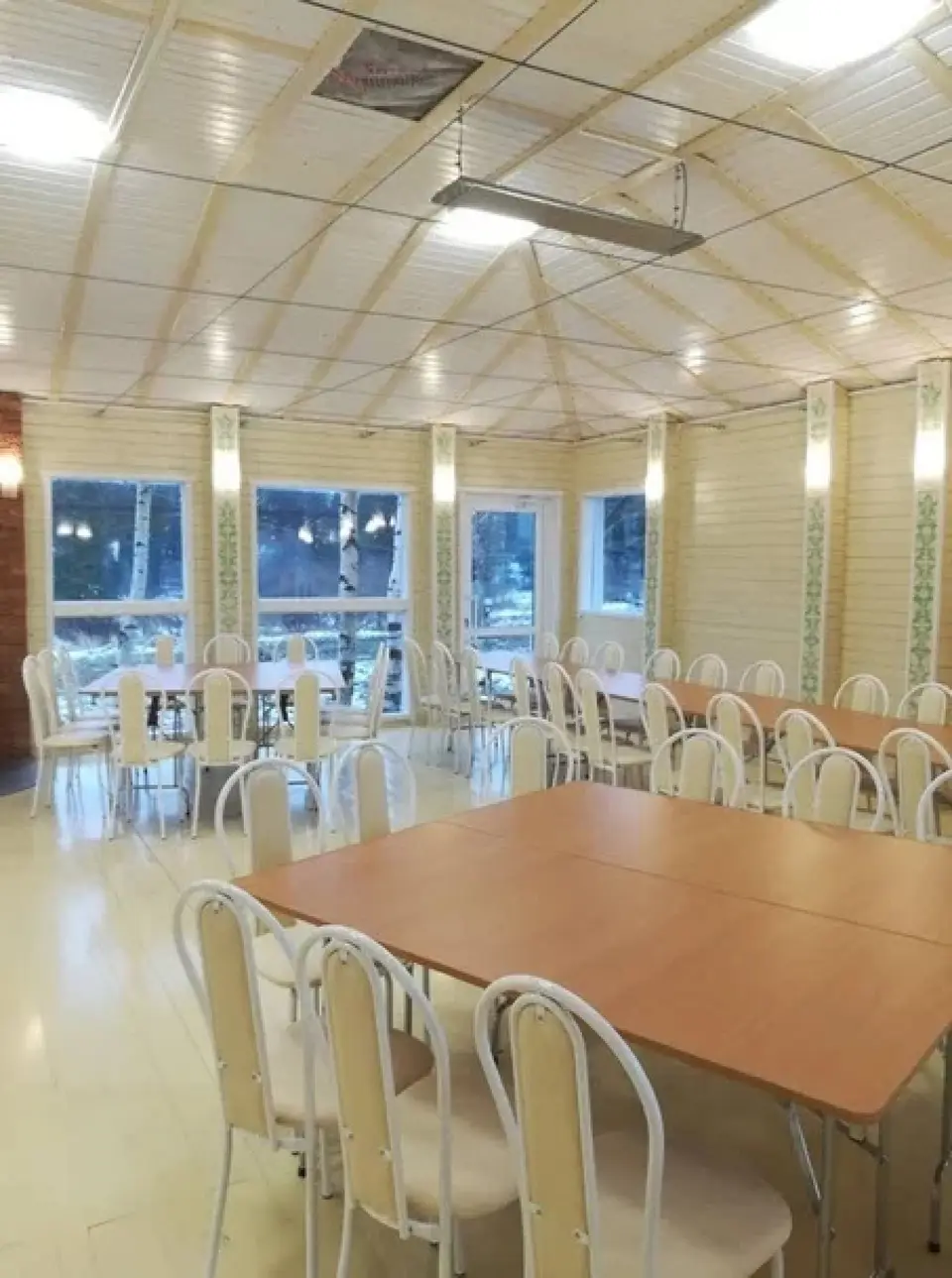 Интерьер банкетного зала в Monkey Park