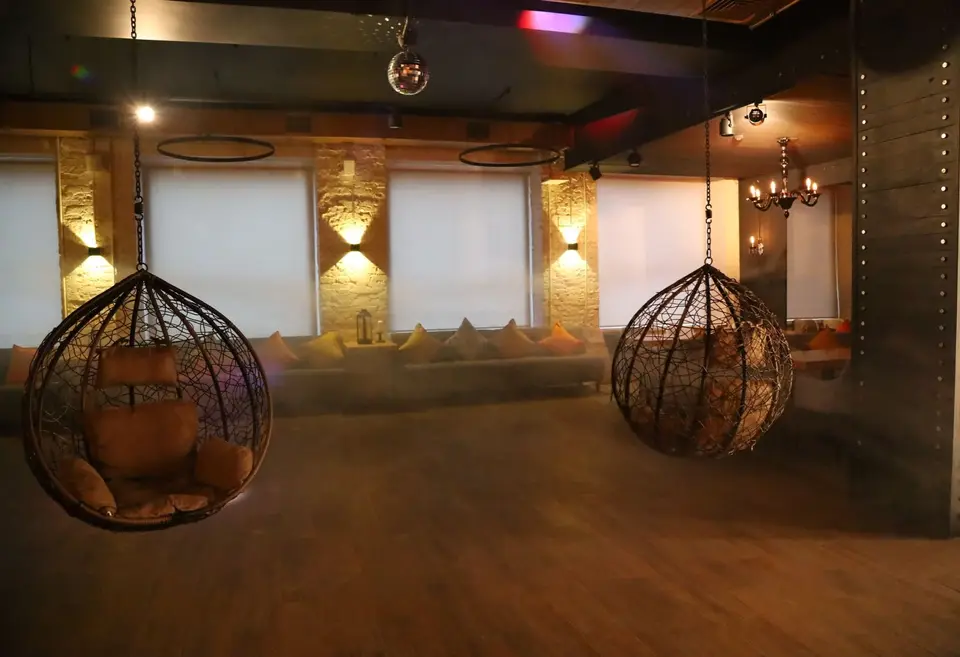 Просторная lounge-зона в лофте Lounge 1