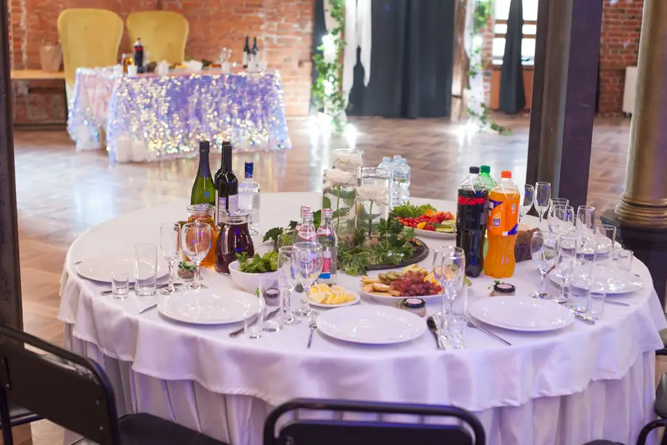 Зал с регулируемым освещением в Loft 300