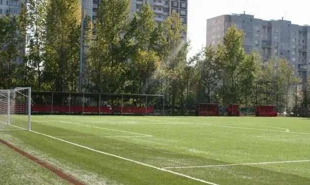 Освещение футбольного поля в Москве