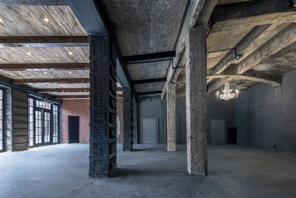 Зал для мероприятий в банкетном лофте Maxwell Hall
