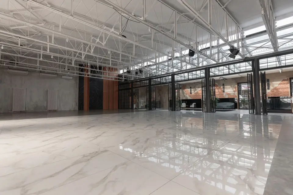 Лофт Hertz Hall - зона для мероприятий
