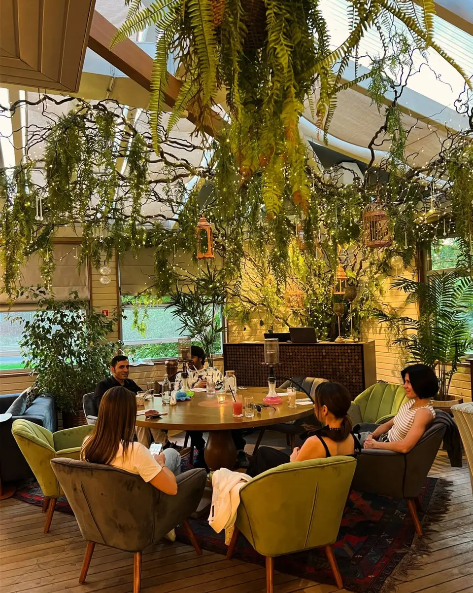 Зона для мероприятий в Blush Lounge