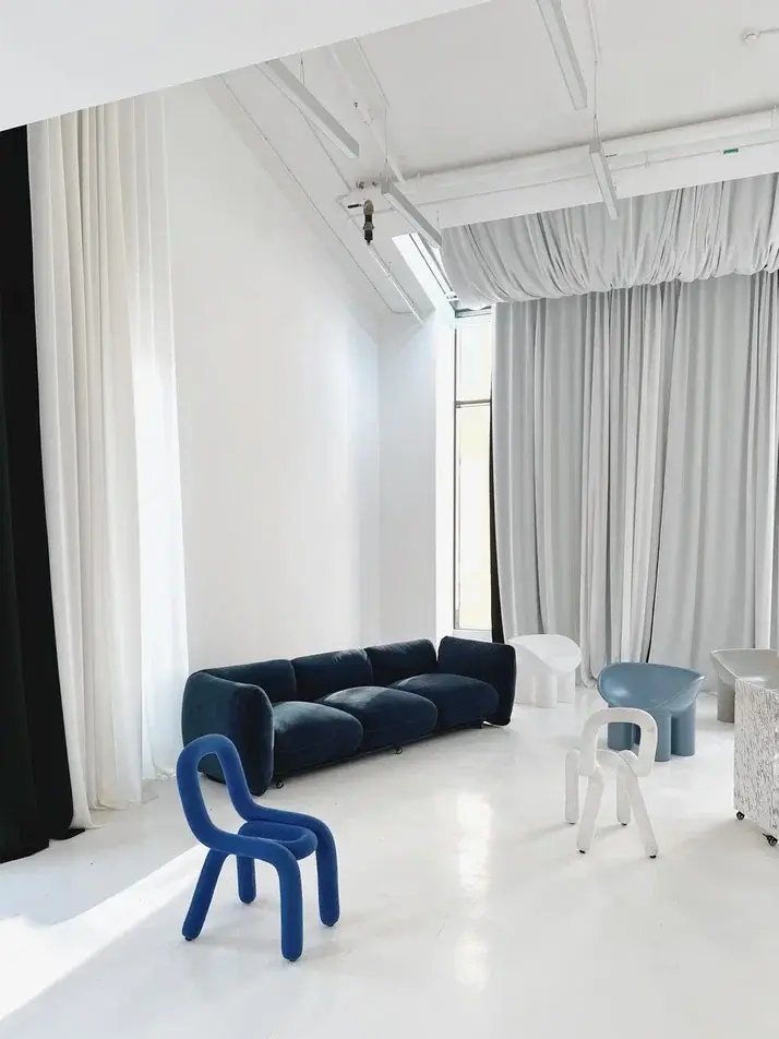 Фото площадки Большой - белый зал 140 м²: 1