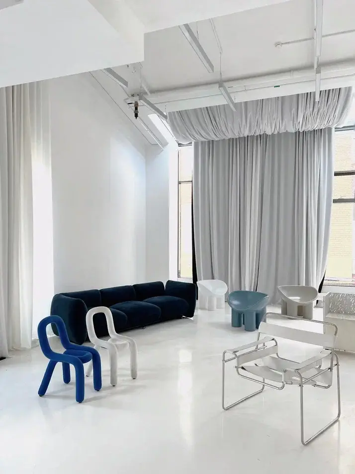 Фото площадки Большой - белый зал 140 м²: 2