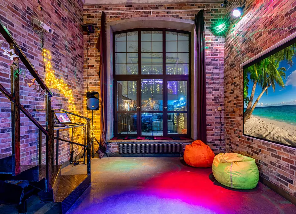 Фото площадки Приватный лофт Gallery Loft на Комсомольской с караоке и PS 5: 9