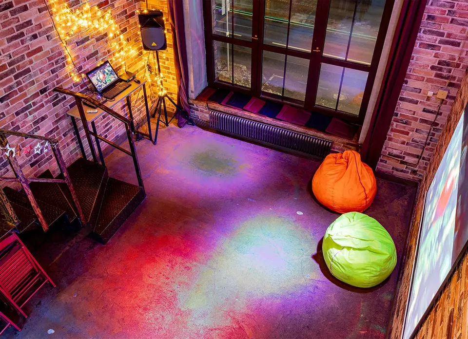 Фото площадки Приватный лофт Gallery Loft на Комсомольской с караоке и PS 5: 11