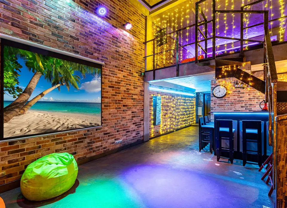 Фото площадки Приватный лофт Gallery Loft на Комсомольской с караоке и PS 5: 8