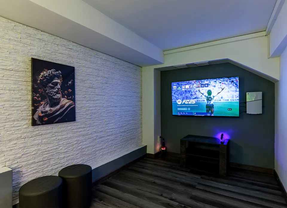 Фото площадки Crystal Loft на Менделеевской с караоке и PS5: 12