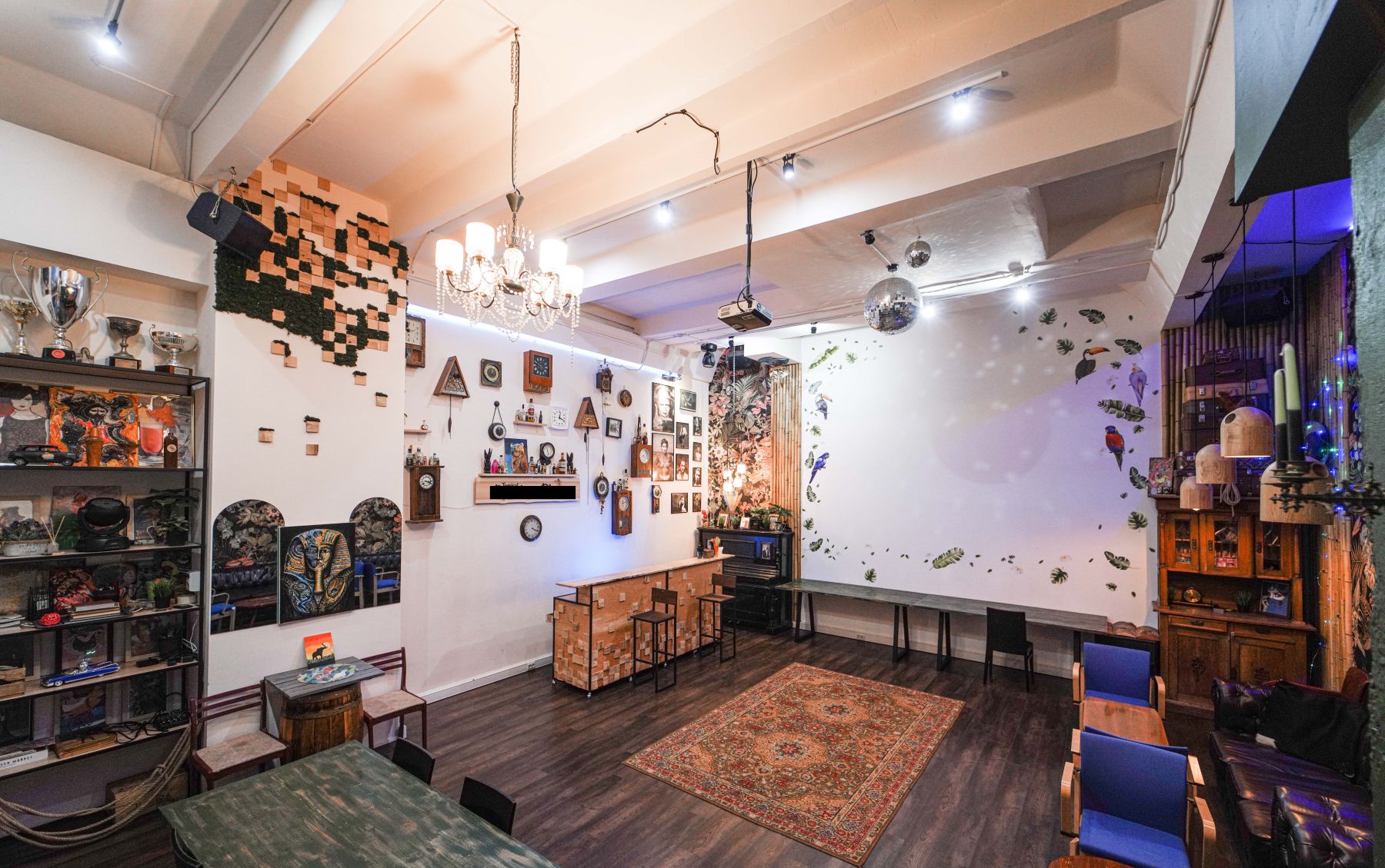 Тропический лофт Barshowplace в Марьиной Роще для уникальных мероприятий · м. Марьина Роща · до 40 гостей