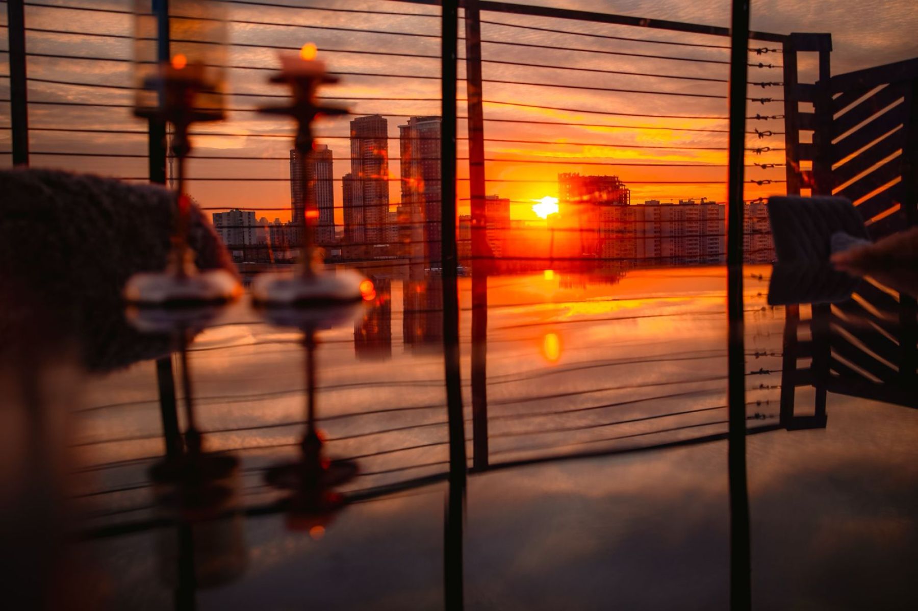 Купольная VIP-беседка на крыше с верандой