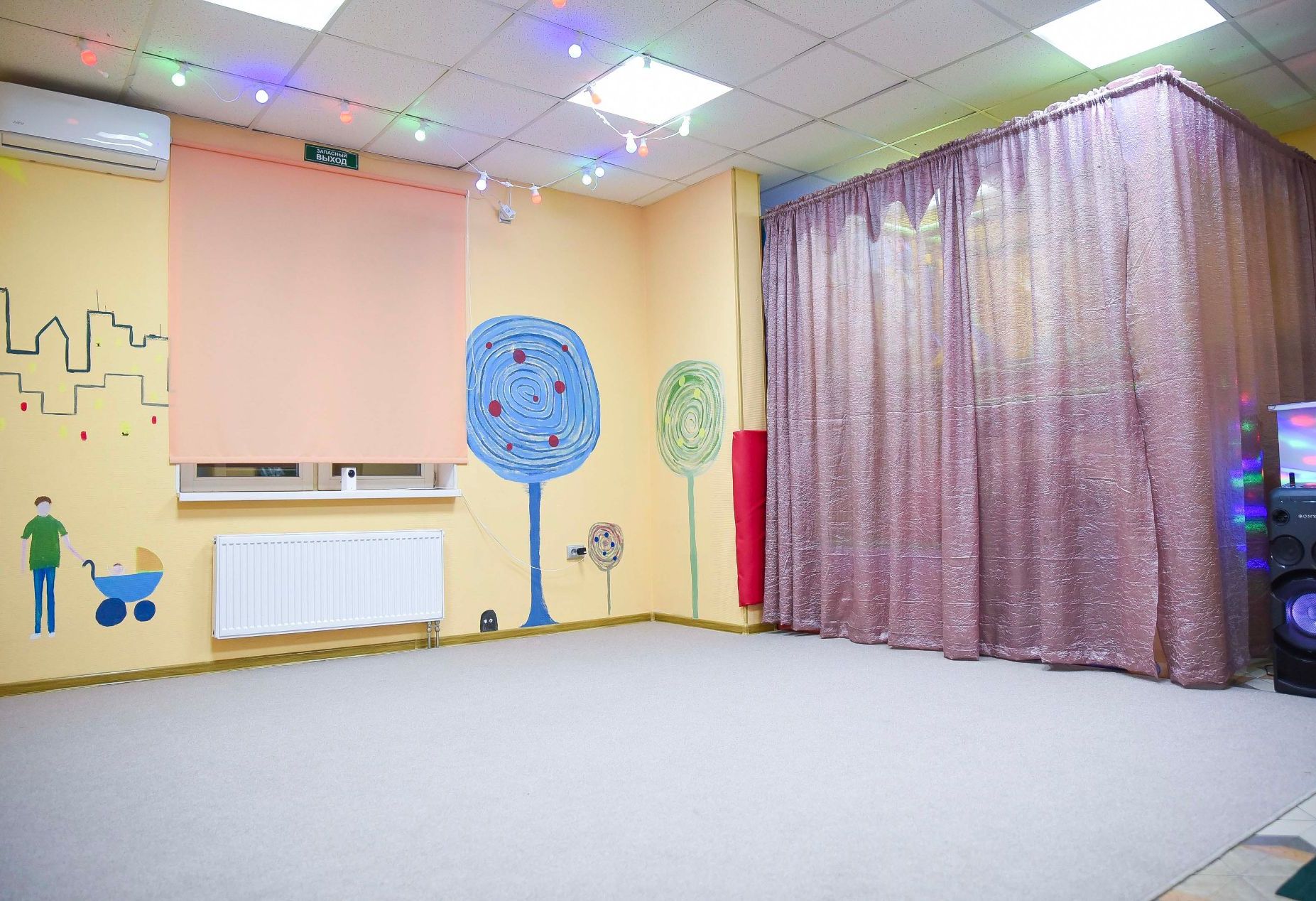 Праздничная атмосфера в лофте Румики