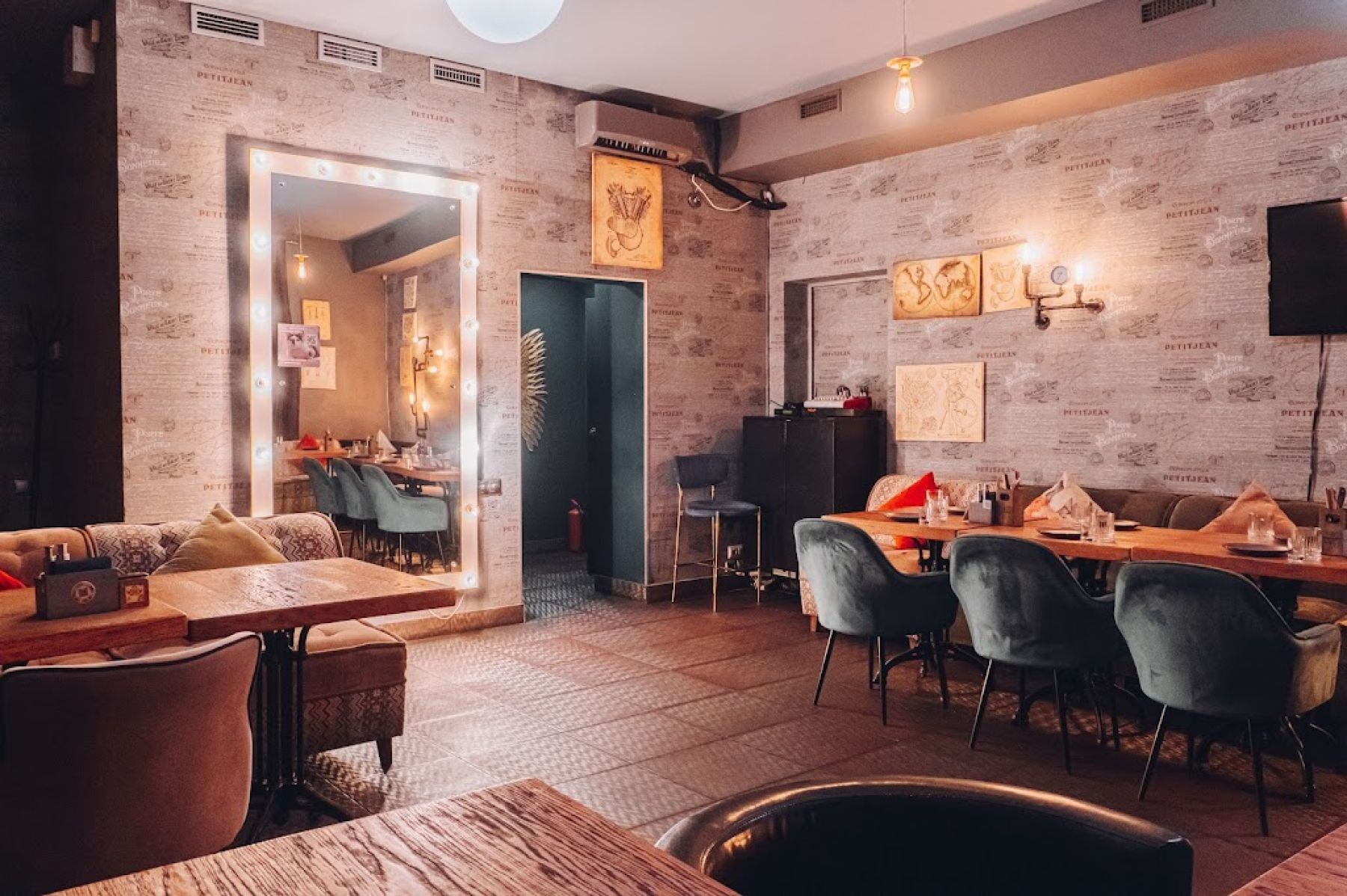 Паровые коктейли в ресторане Feromon