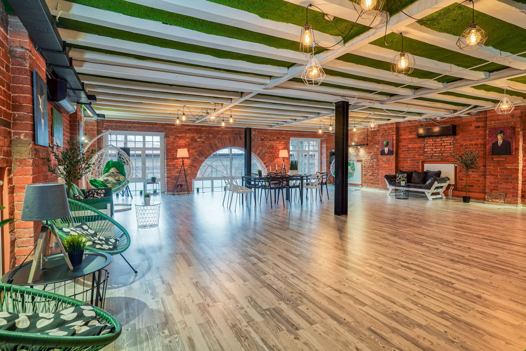 Интерьер лофта Рене Магритт в Москве