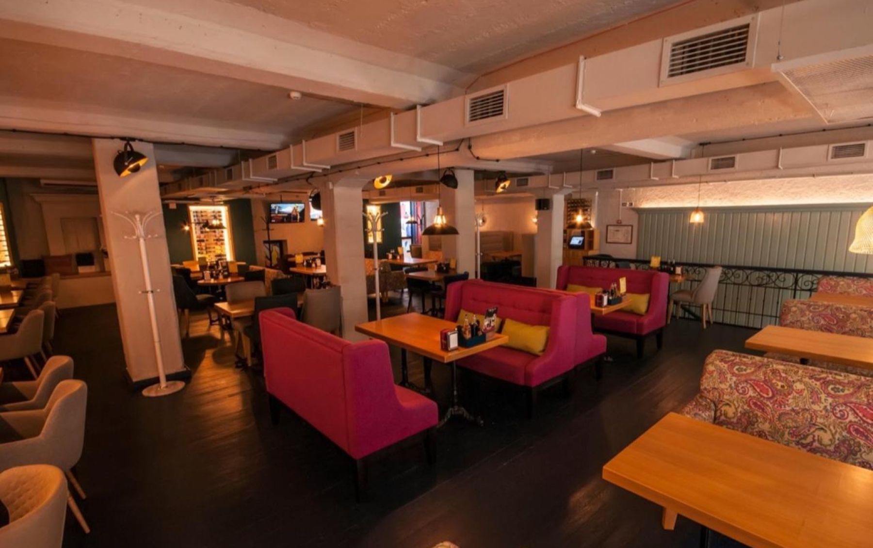 Итальянский ресторан Morricone pizza & wine - вид снаружи