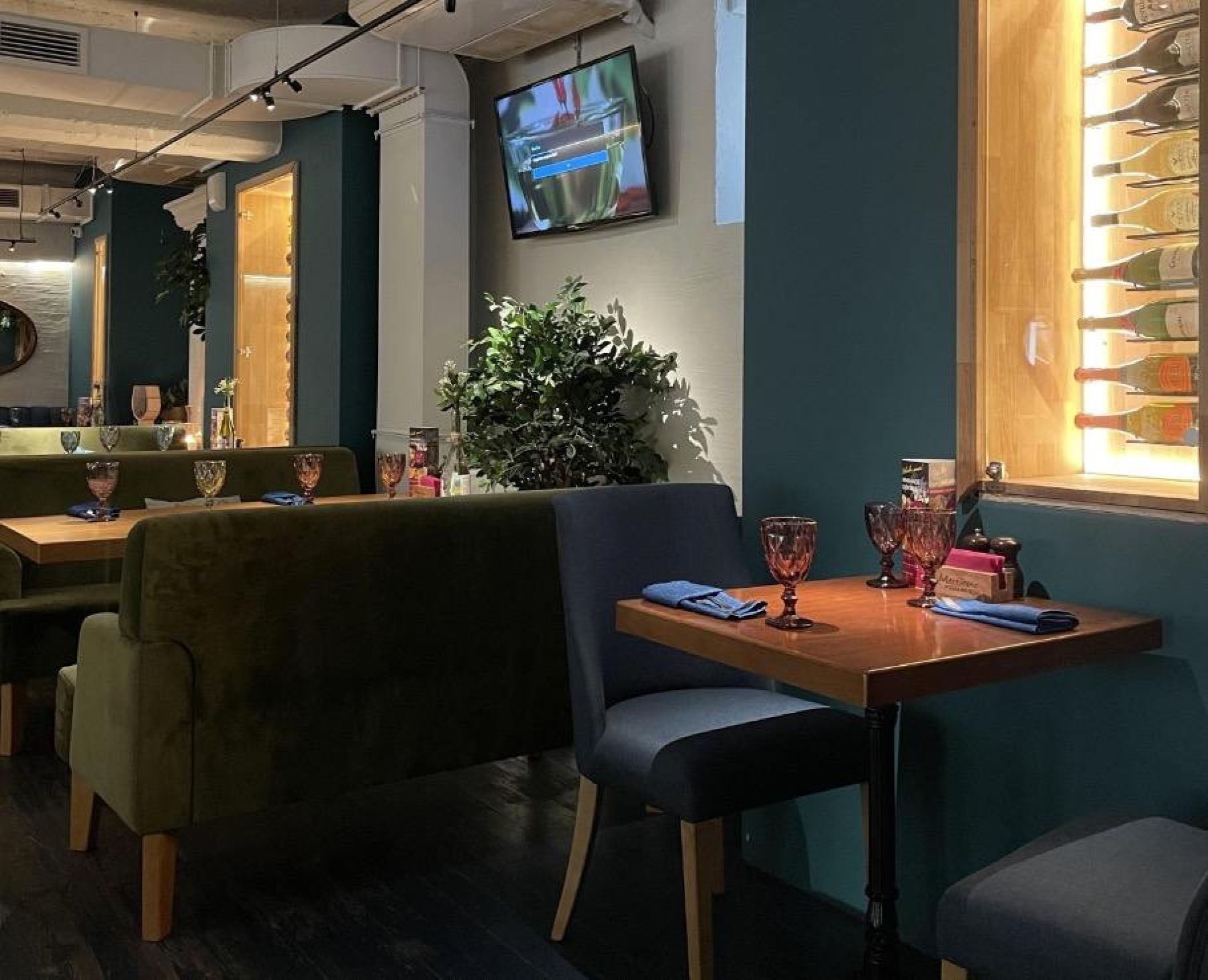 Летняя терраса ресторана Morricone pizza & wine