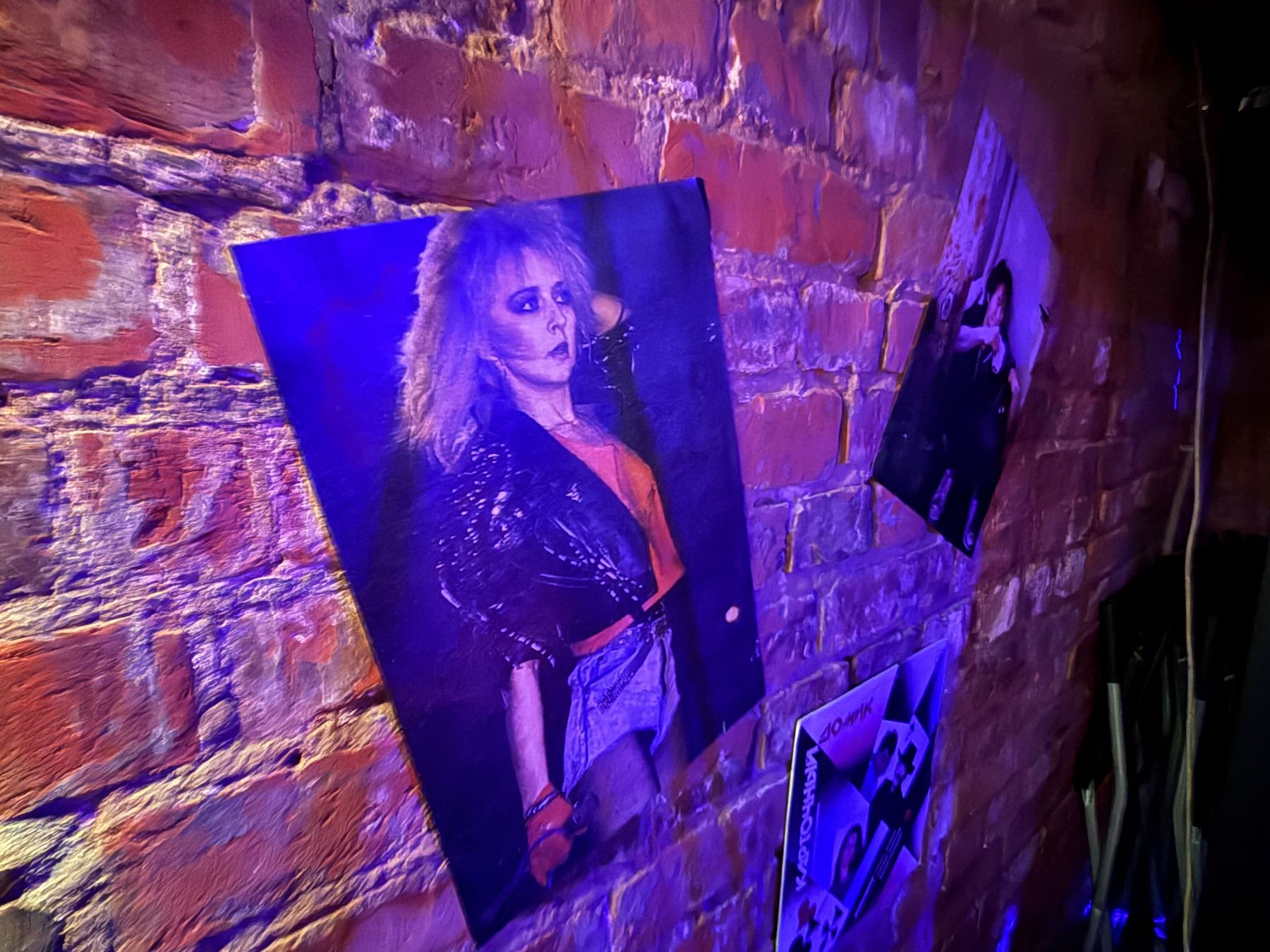 Караоке в двухуровневом лофте