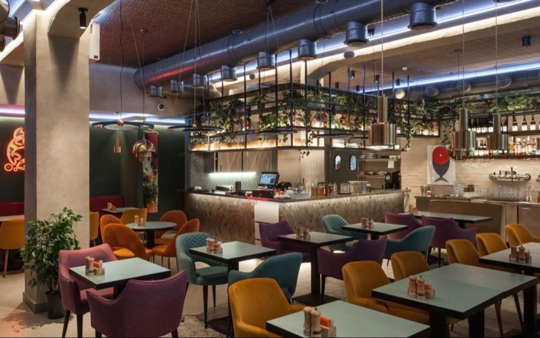 Интерьер паназиатского бистро Nemo