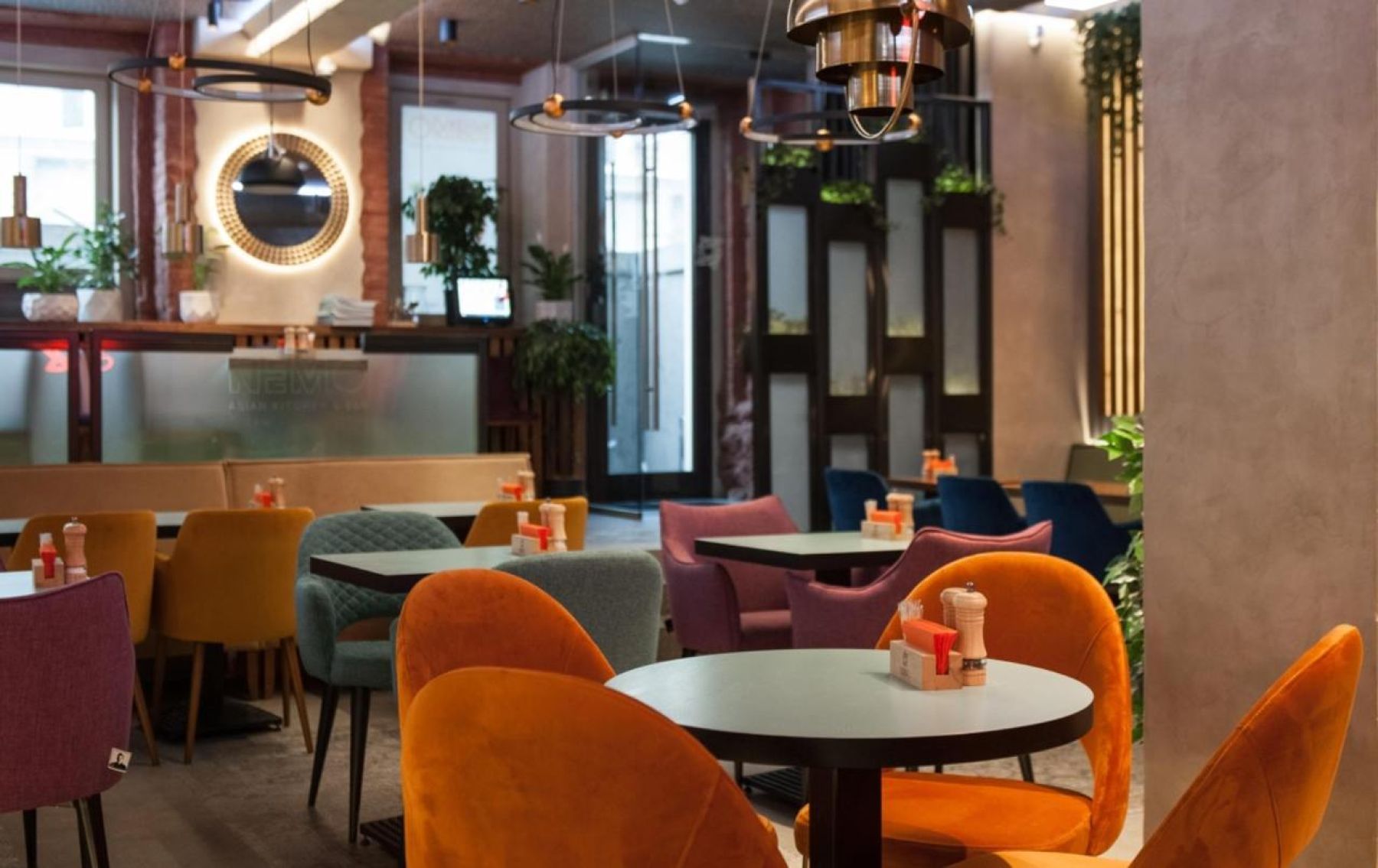 Сервировка стола в паназиатском ресторане