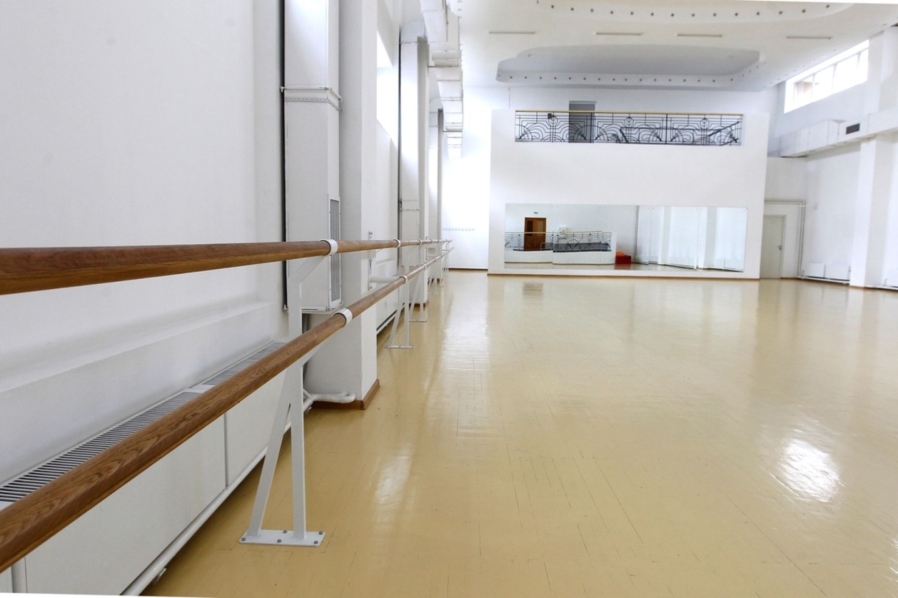 Паркетное покрытие в спортивном зале