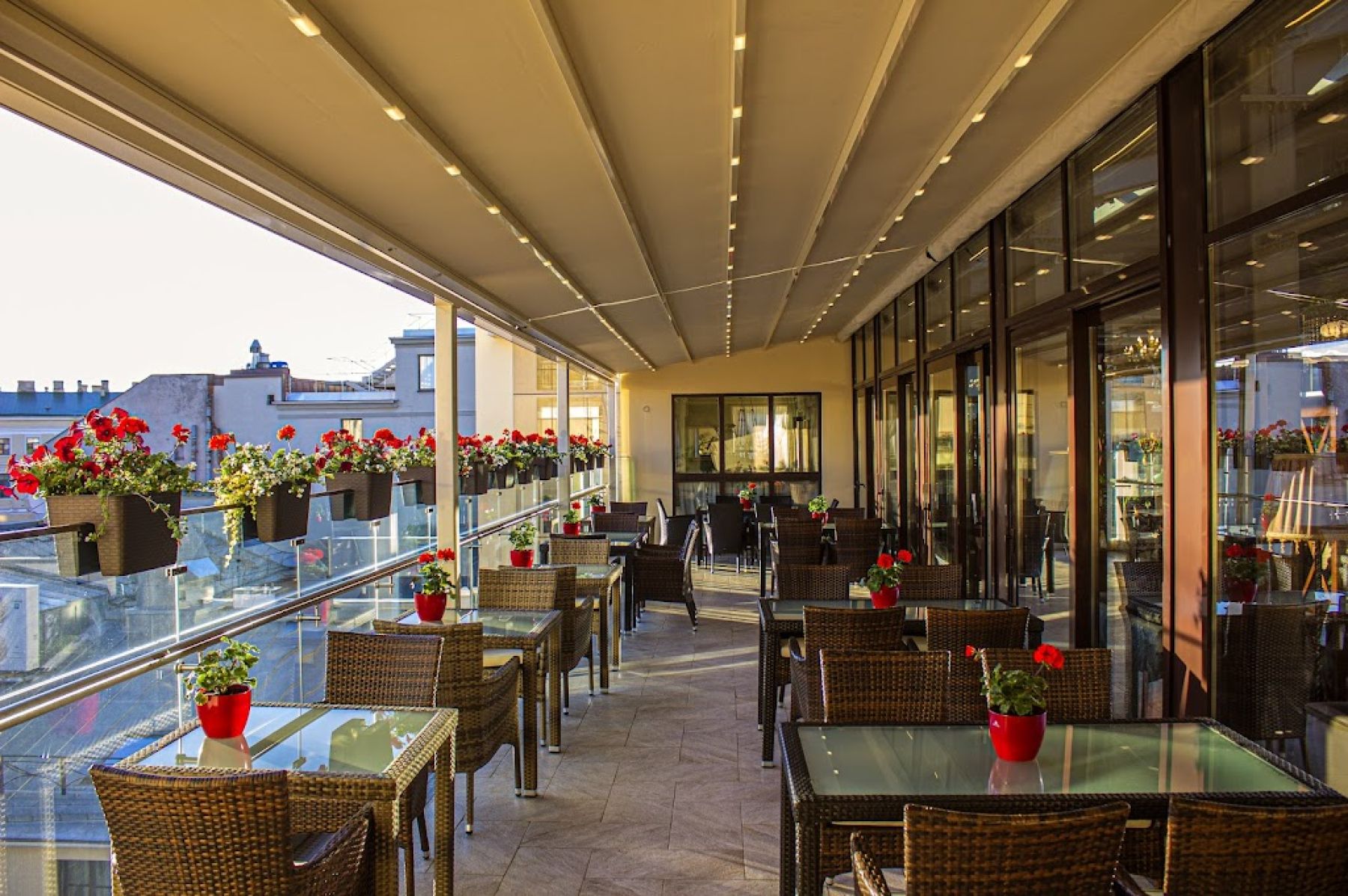 Вход в ресторан Союз на набережной Мойки