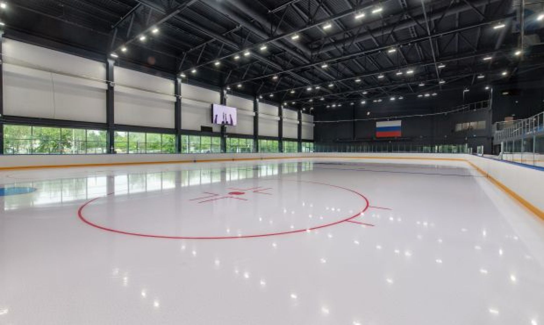 Ледовая арена СК Чкалов Арена - общий вид