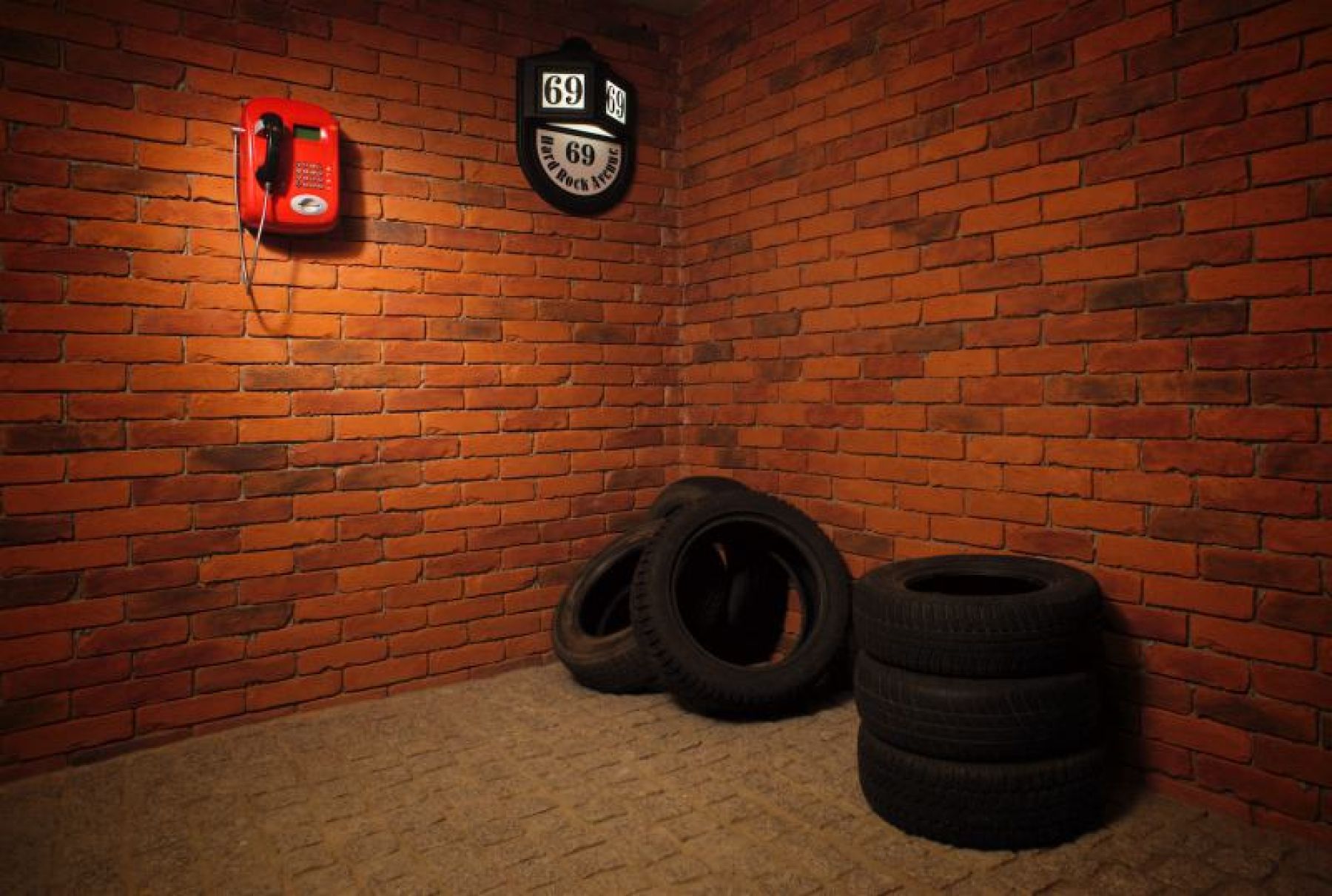 Декор зала Hard Rock Avenue с неоновой надписью