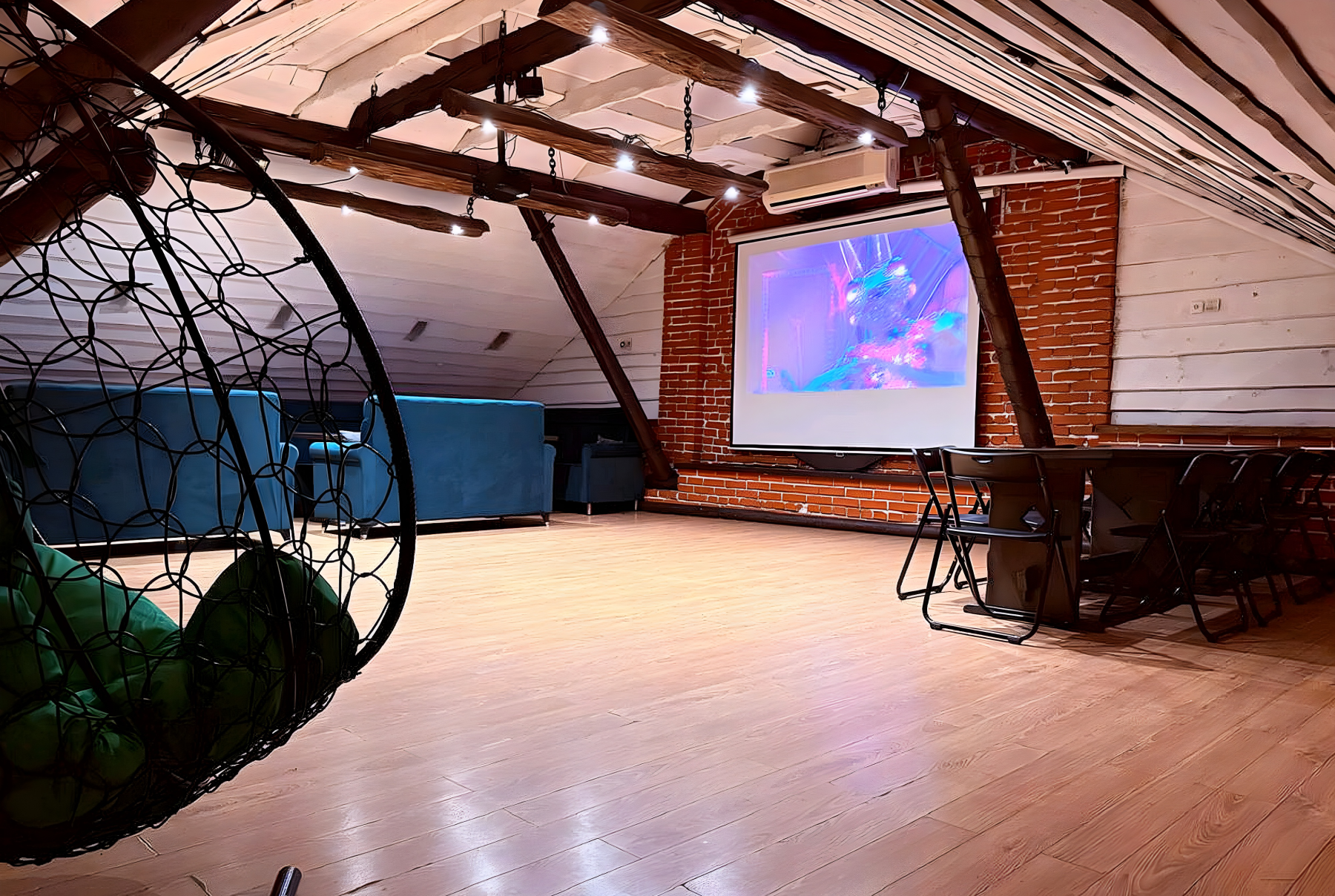 Караоке в лофте для вечеринок