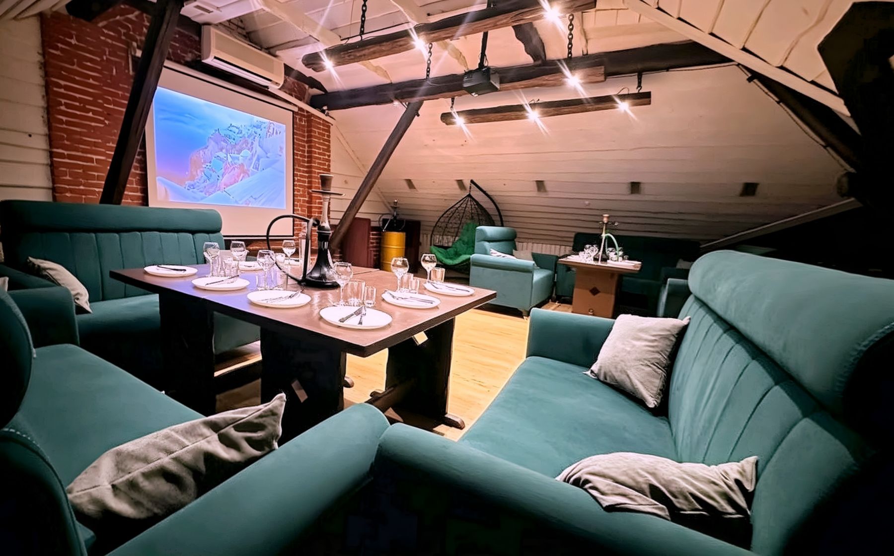 Лофт с зоной для курения и уютной атмосферой