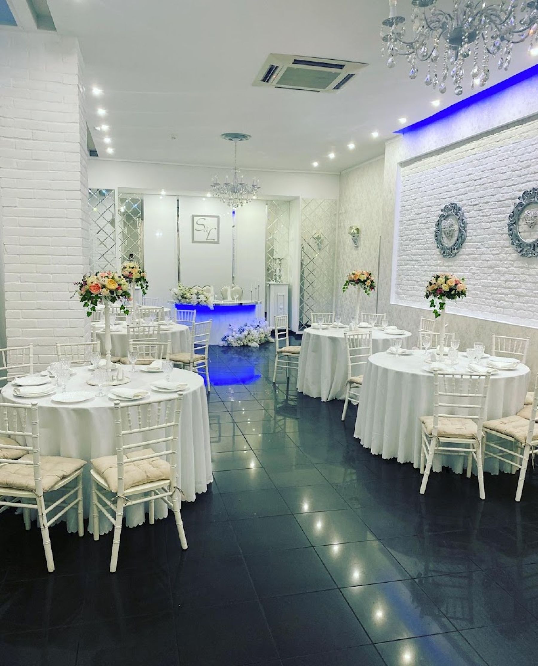 Уютный уголок в банкетном зале