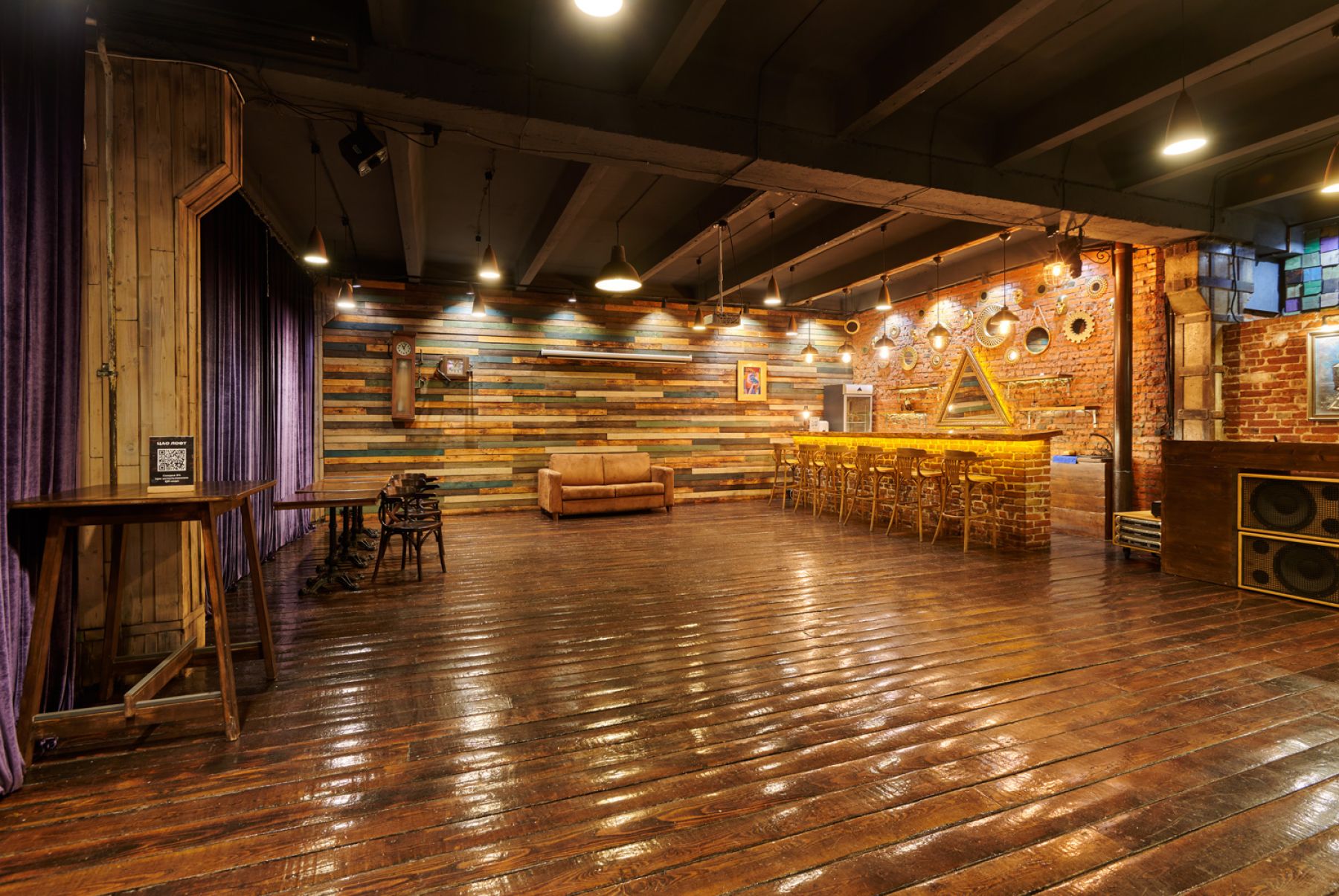 Стильная веранда лофта