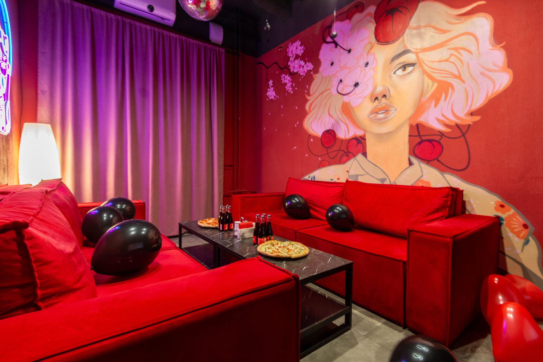 Современное оборудование в лофте Токио