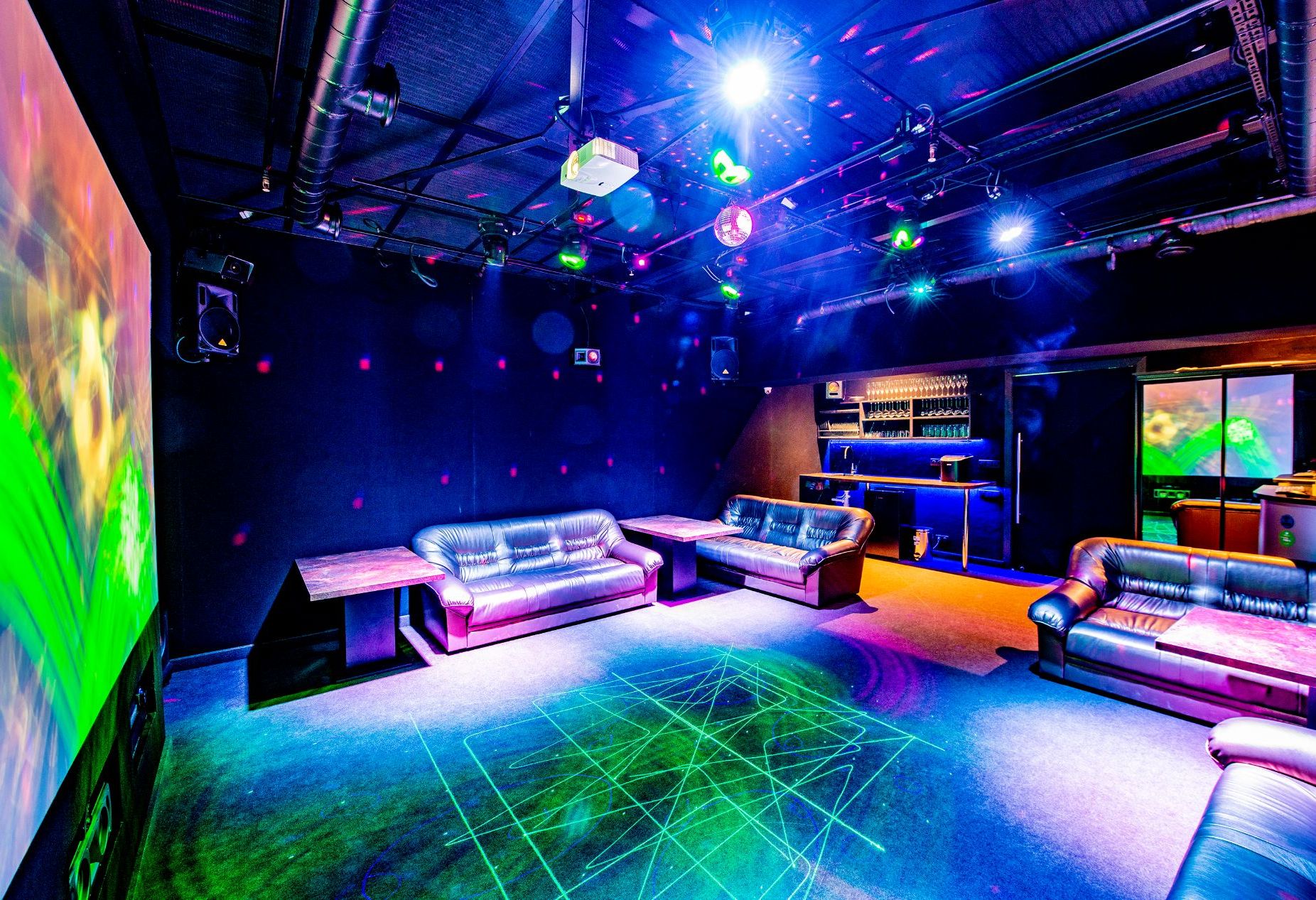 Лофт-студия TelePort 360 - караоке оборудование