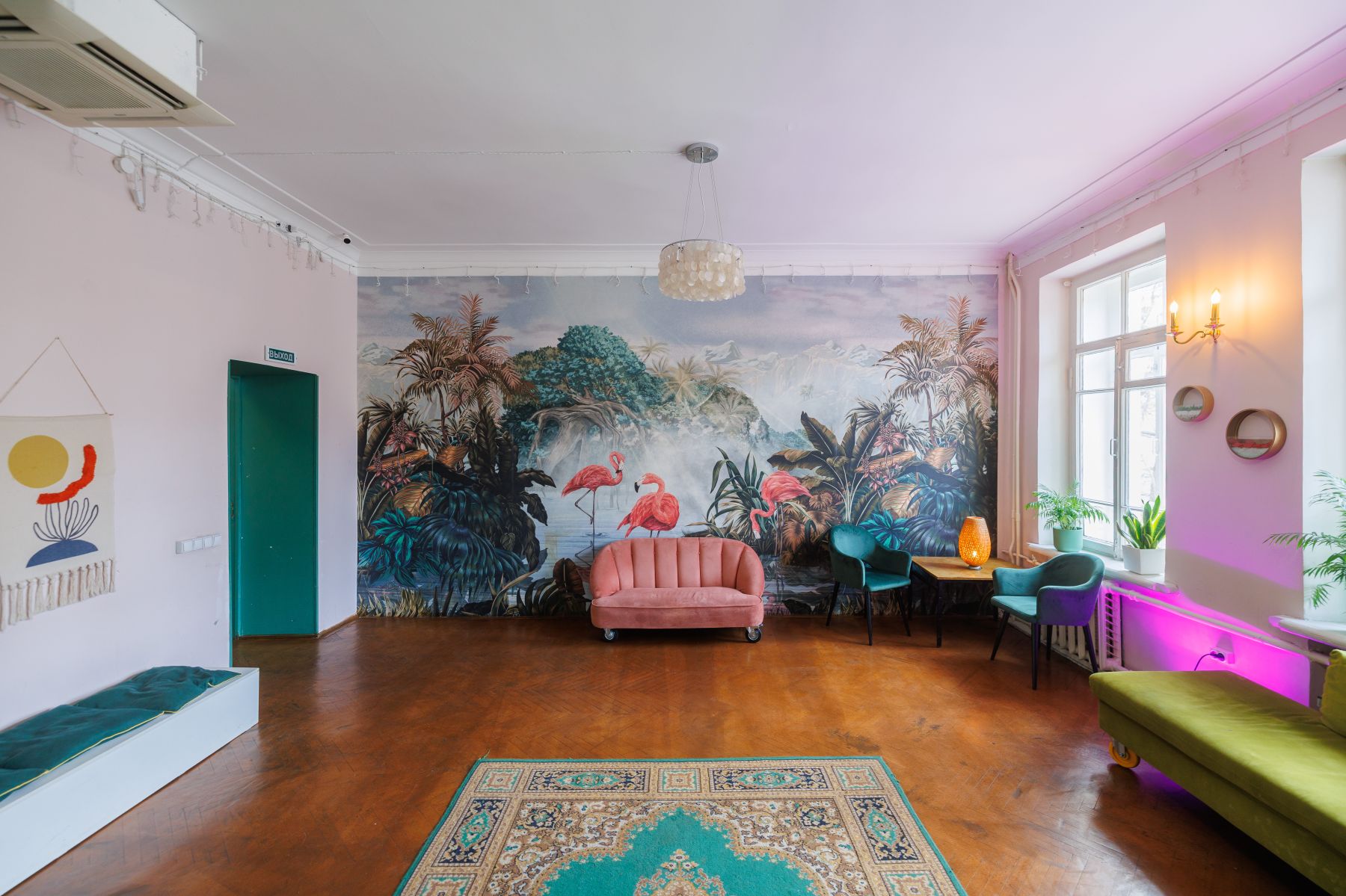 Барная стойка в лофте Мандарин