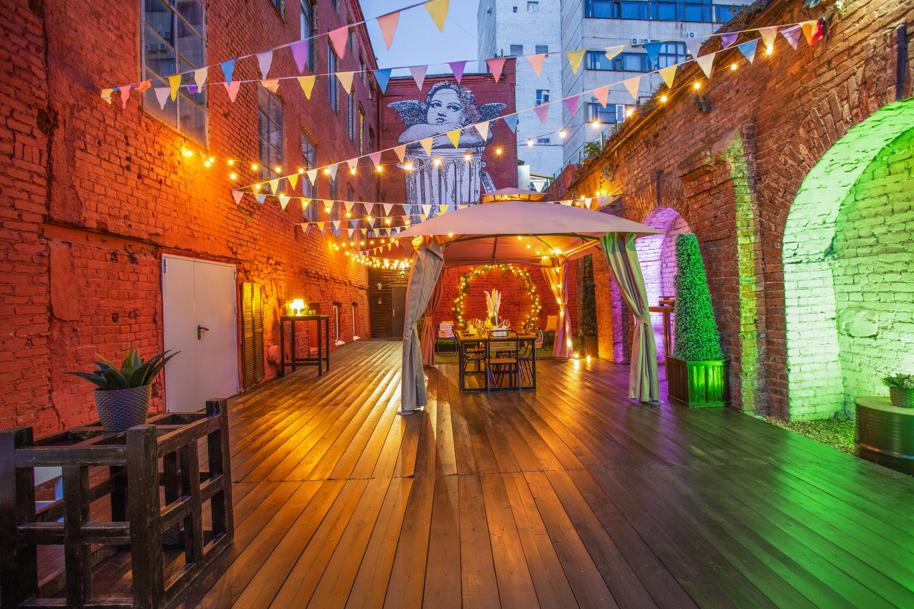 Летняя веранда в лофте 1914