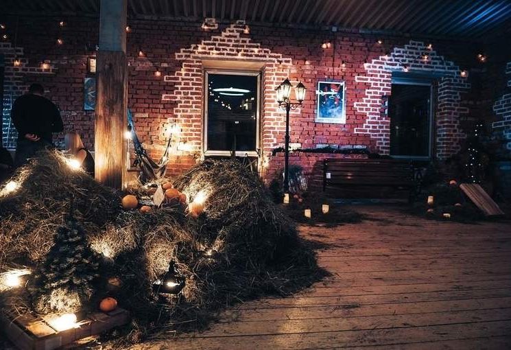 Проектор в лофте 2'25 для мероприятий