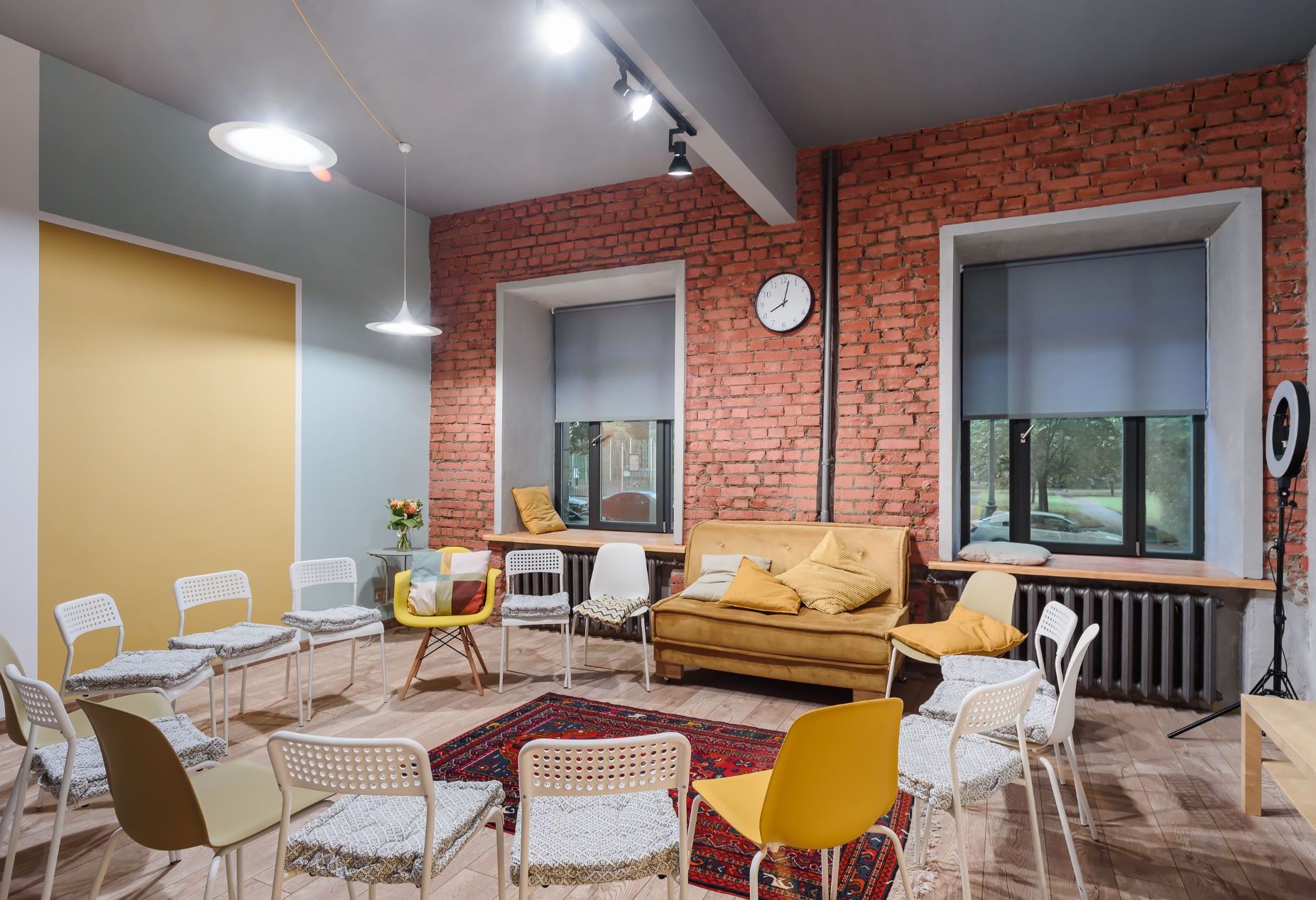 Столовая зона в Grey лофте