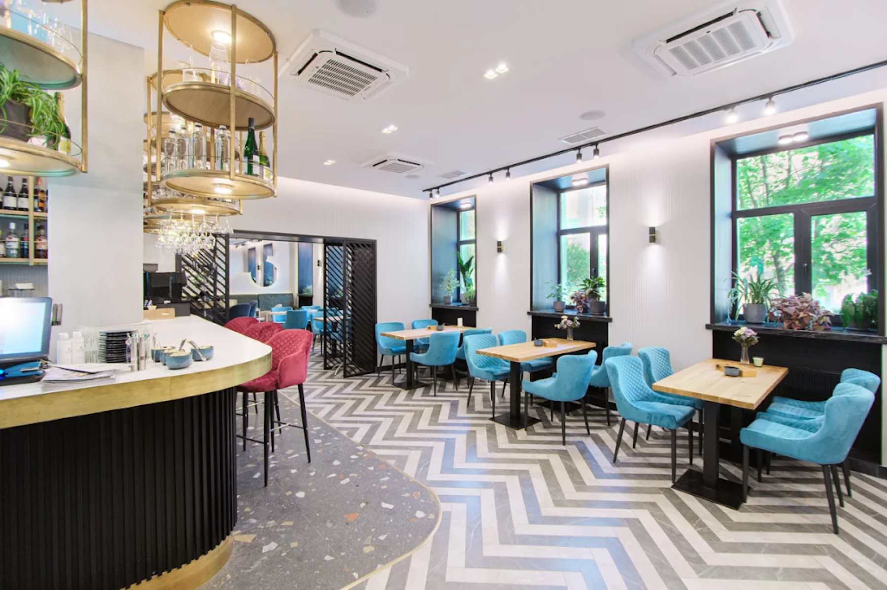 Оборудование для мероприятий в ресторане MEET