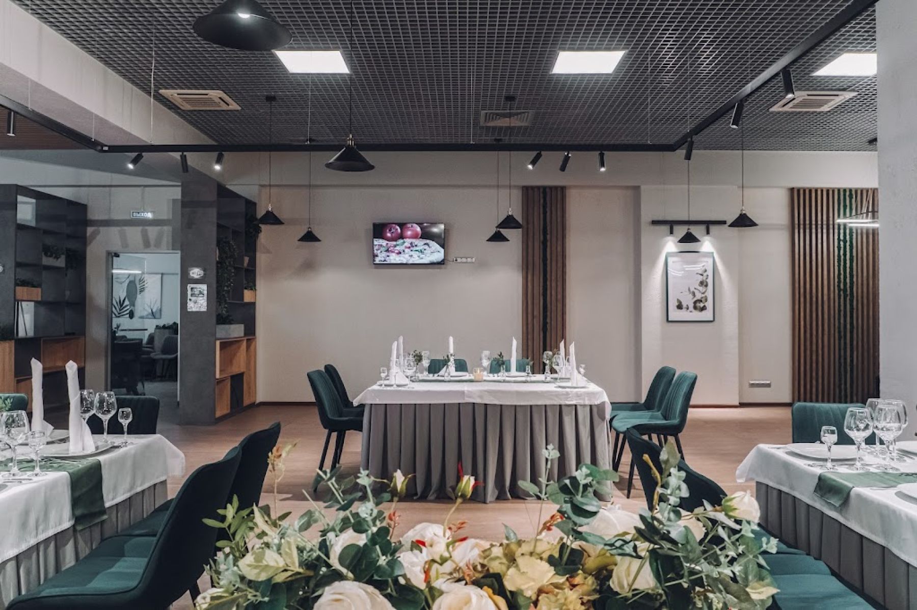 Зал для мероприятий в Приморском районе