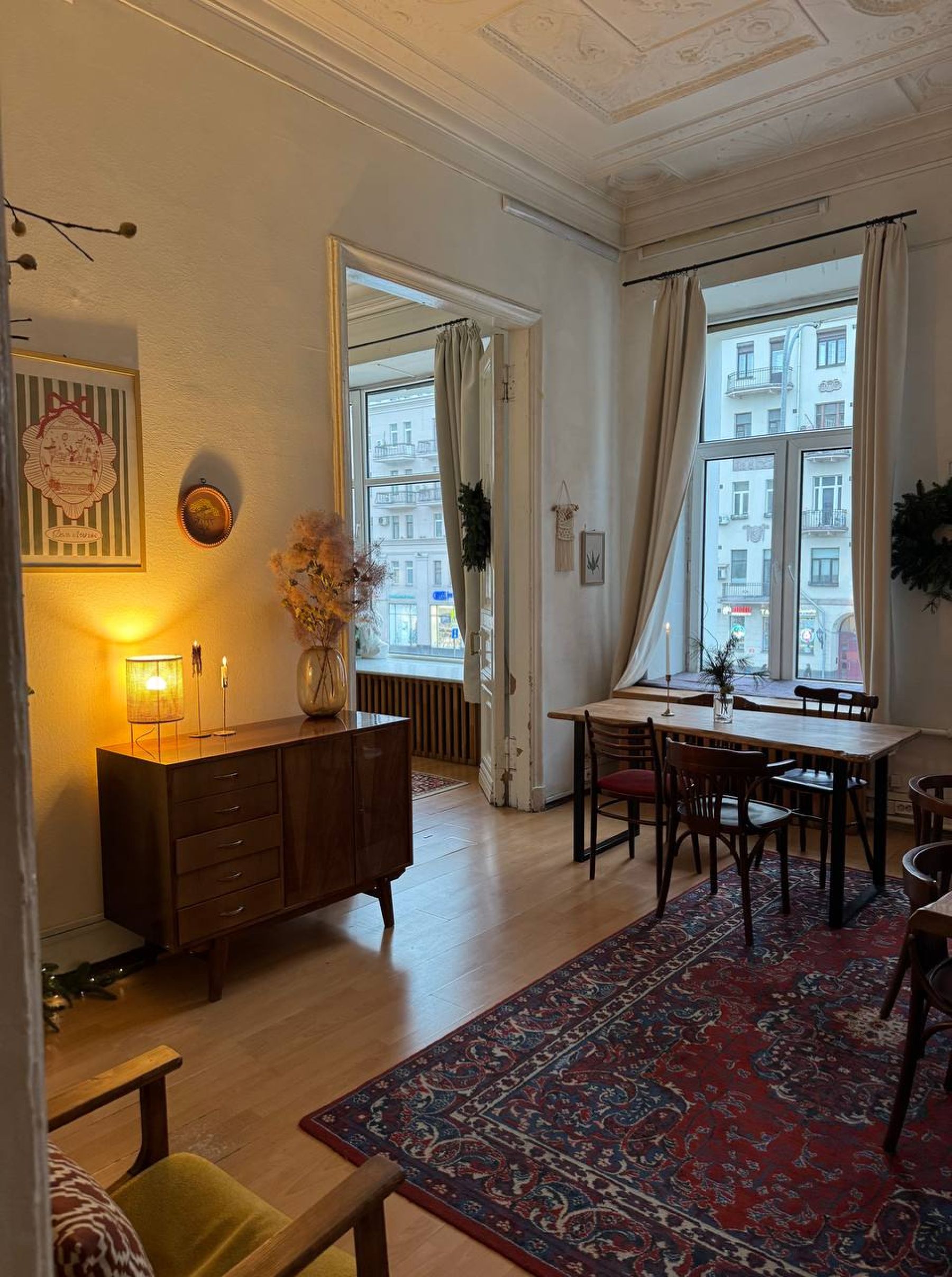 Пианино в уютном пространстве на Проспекте мира