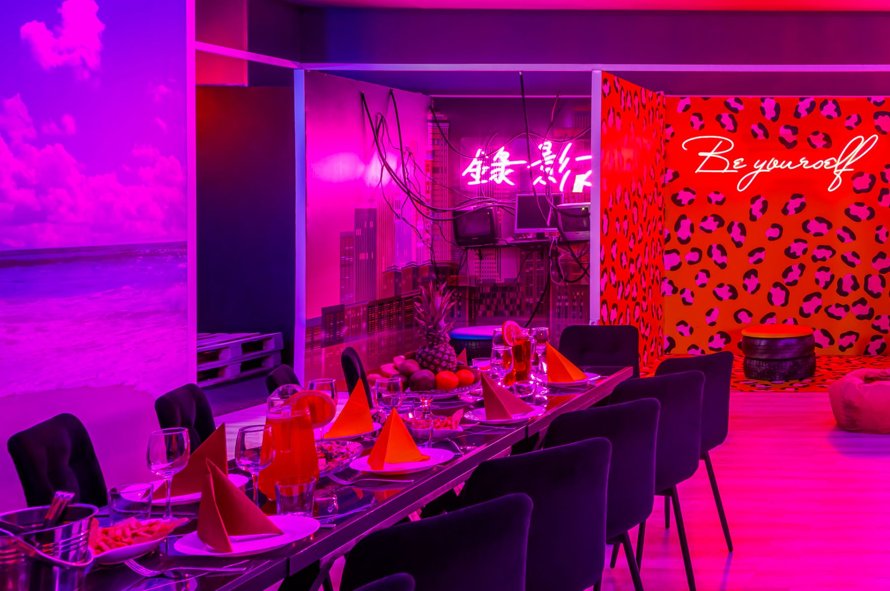 Караоке система в лофте Контент База