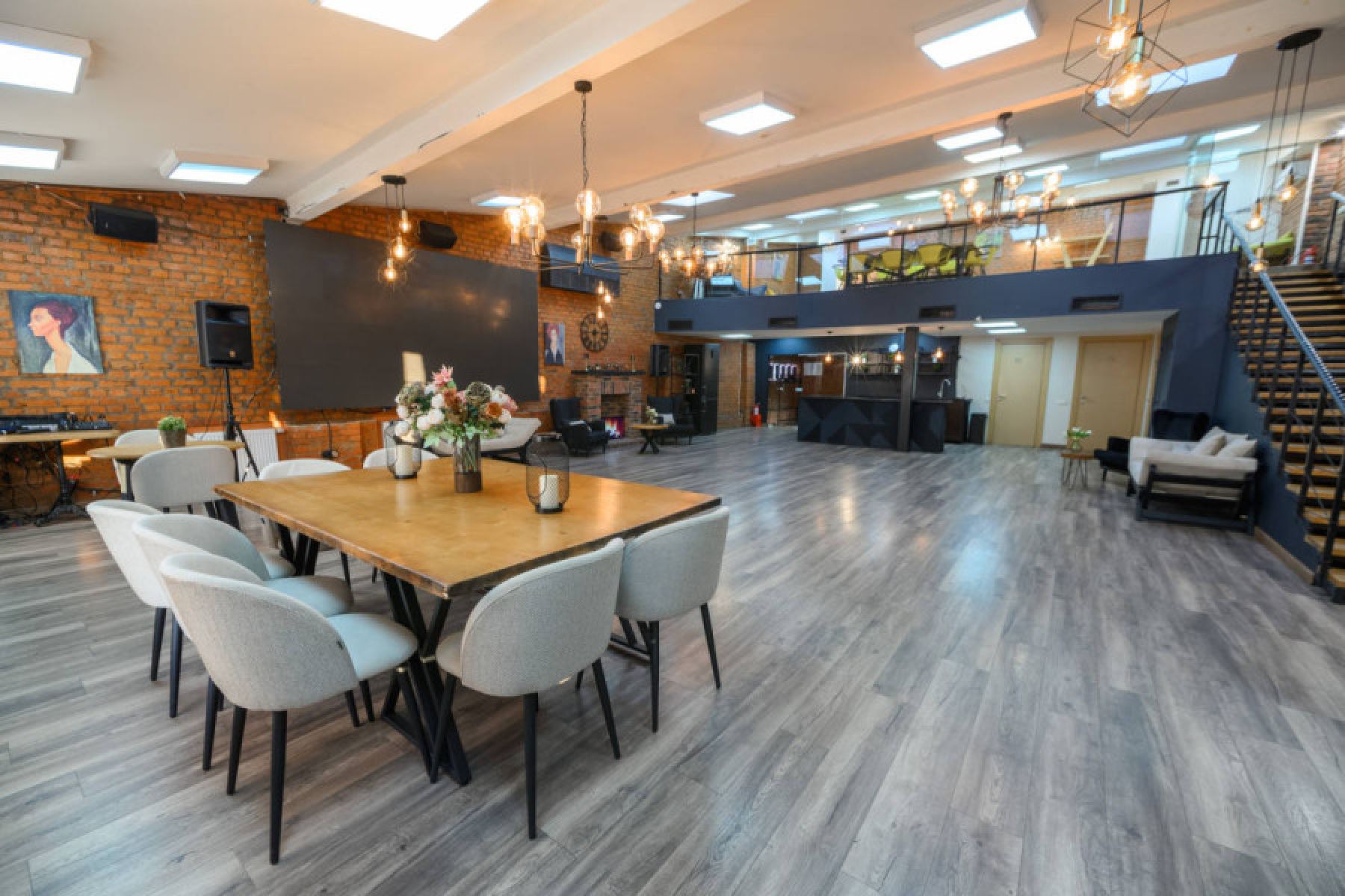 Общая панорама особняка Мон Мартр на Бауманской