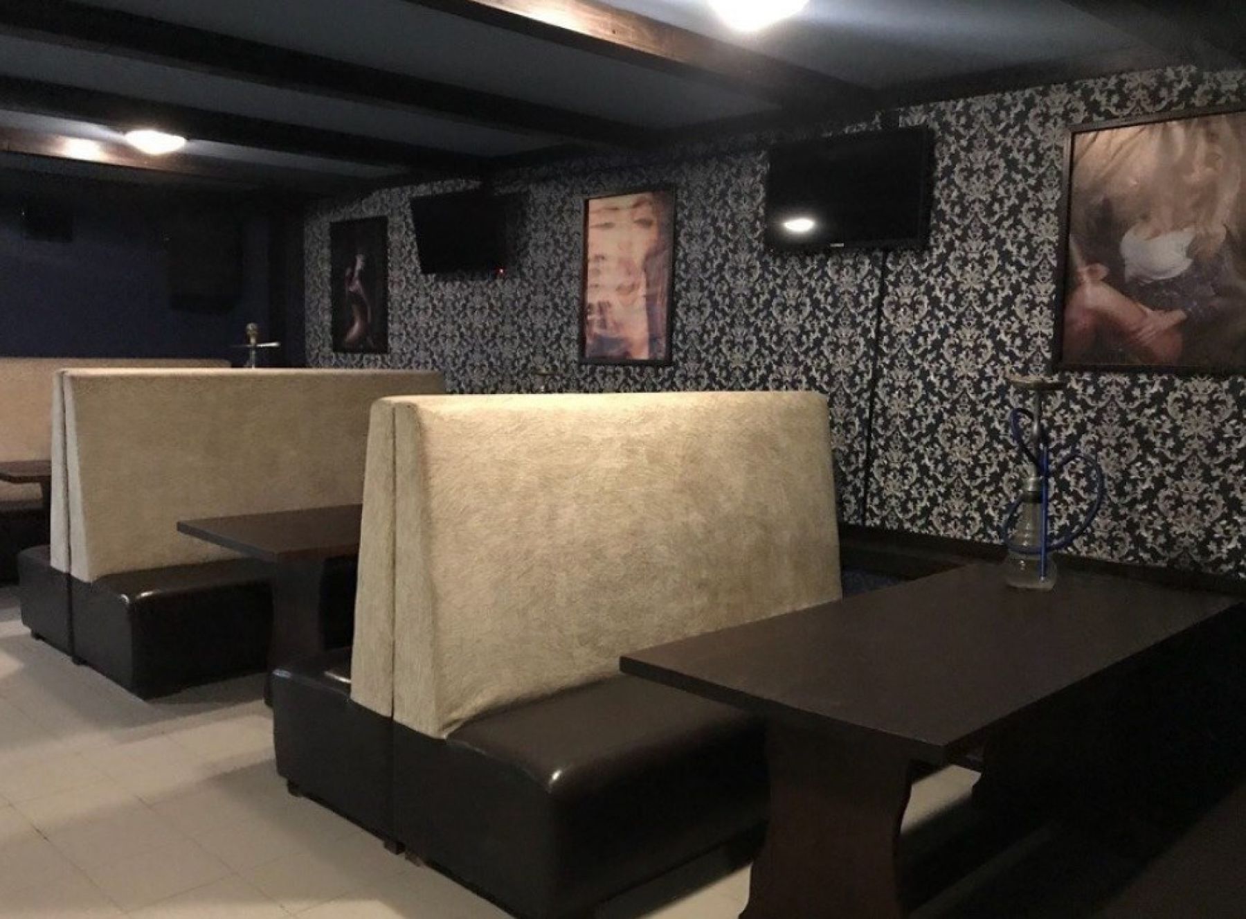 Интерьер кафе Рандеву в Волгограде